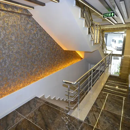 Toprak Hotel