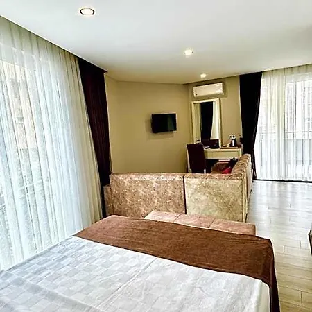 Toprak Hotel