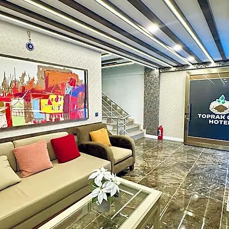 Toprak Hotel