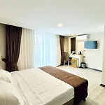 Toprak Hotel 3*